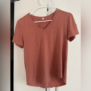 Lululemon t-shirt